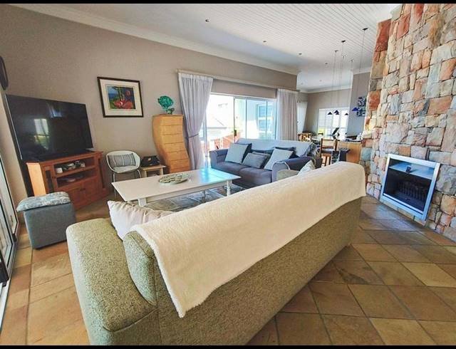 3 BEDROOM HOUSE FOR SALE IN MOSSEL BAY GOLF ESTATE